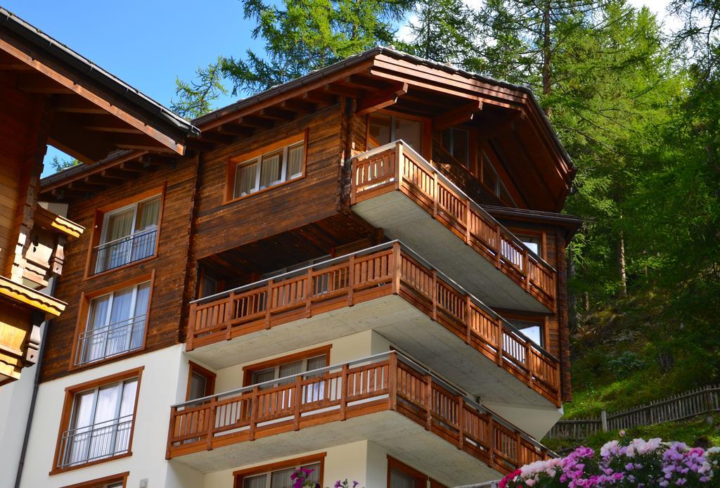 Jägerhof Serviced Apartements Zermatt Zimmer foto