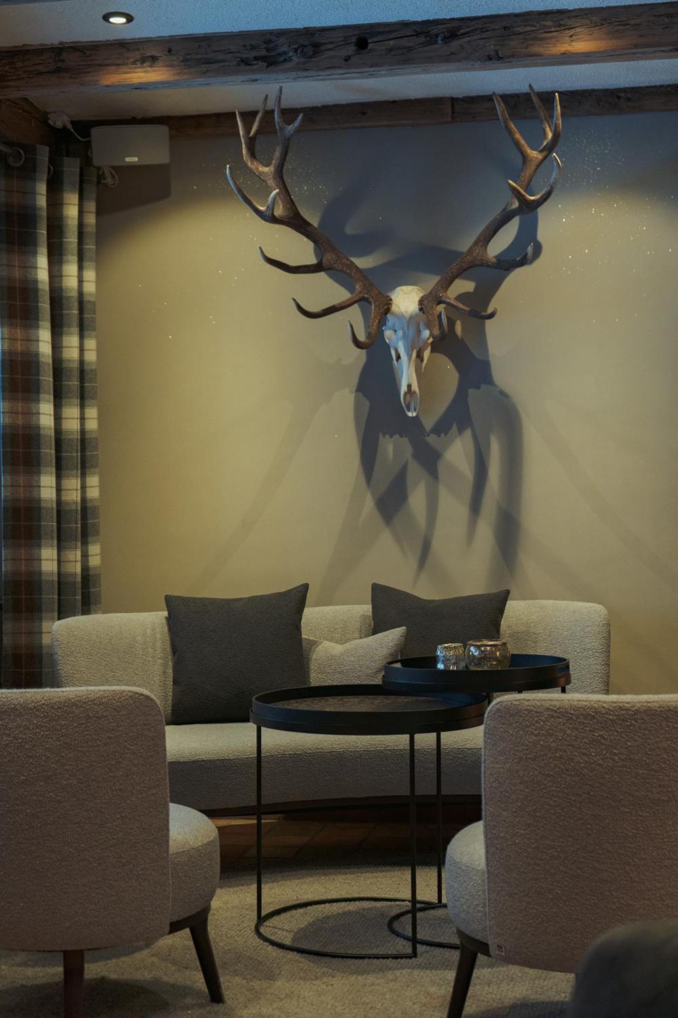 Jägerhof Serviced Apartements Zermatt Exterior foto