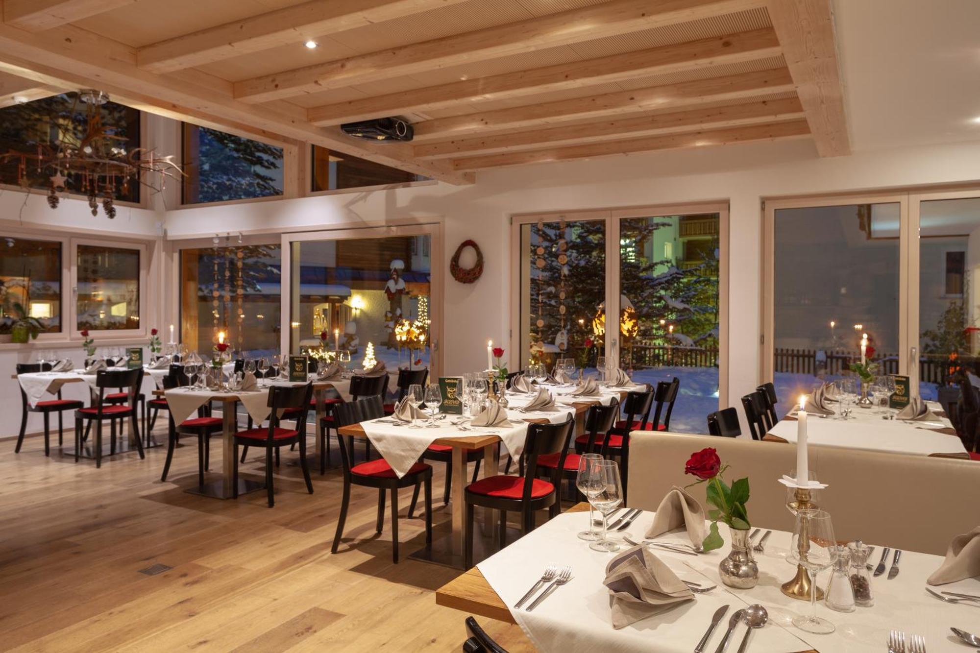 Jägerhof Serviced Apartements Zermatt Exterior foto