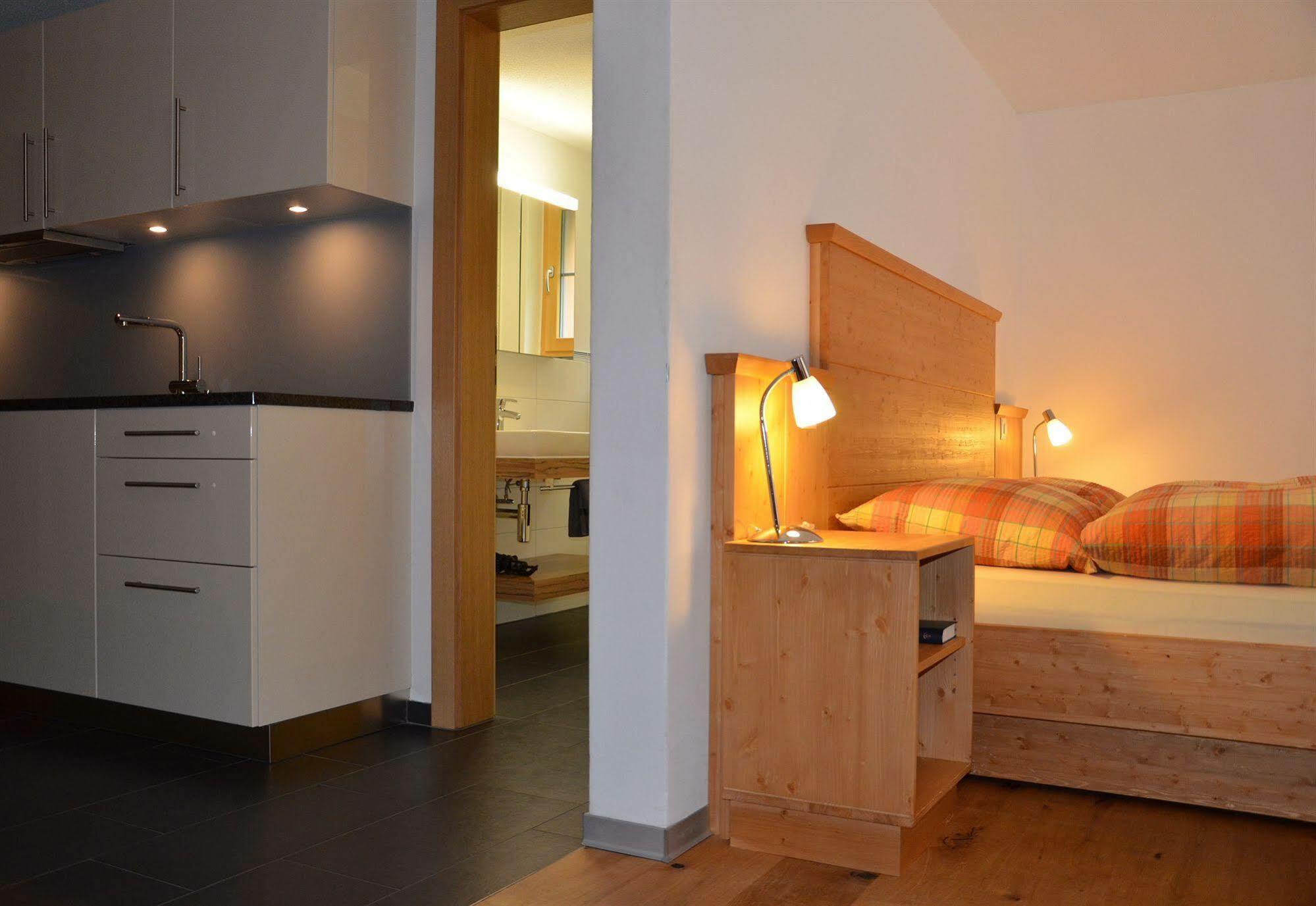 Jägerhof Serviced Apartements Zermatt Exterior foto