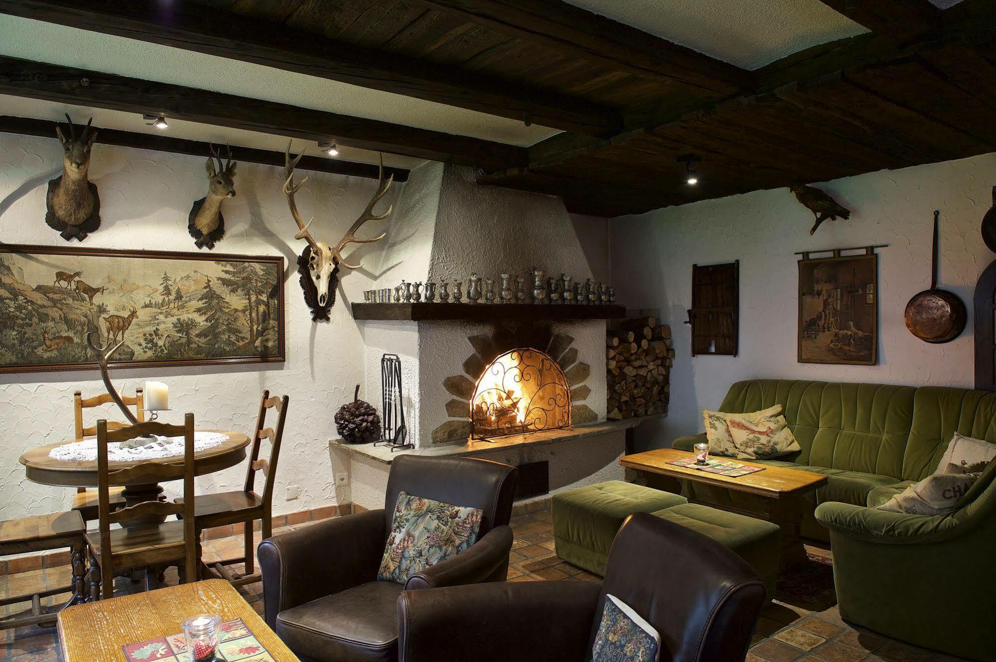 Jägerhof Serviced Apartements Zermatt Exterior foto