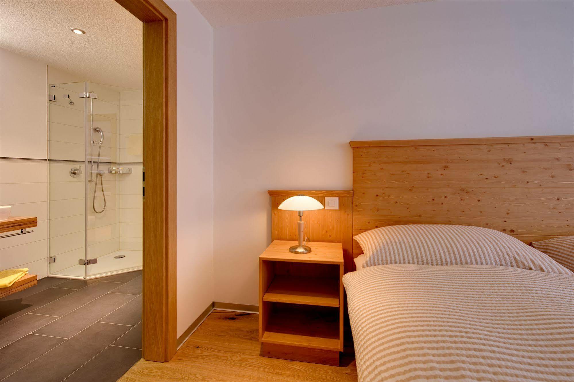 Jägerhof Serviced Apartements Zermatt Exterior foto