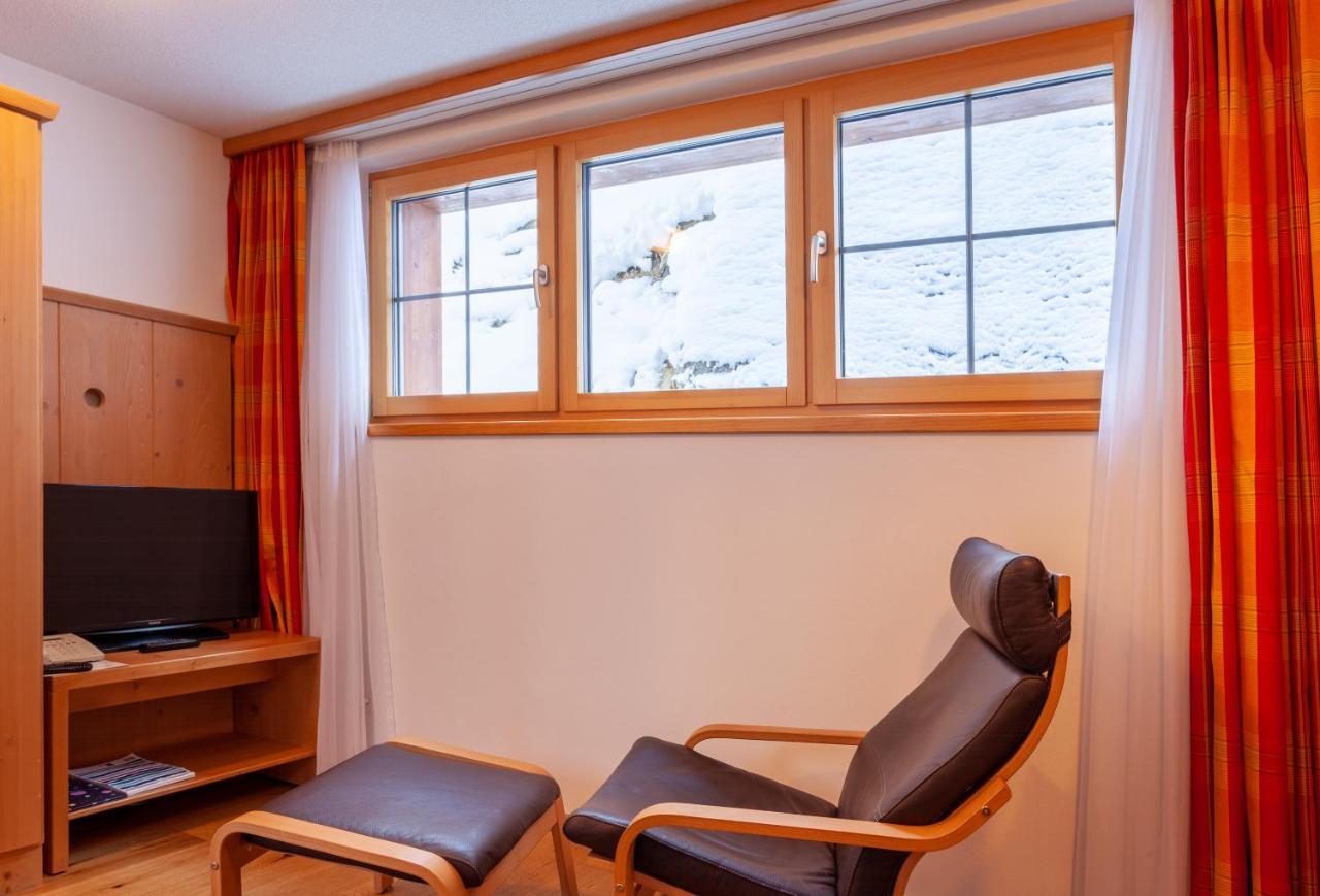 Jägerhof Serviced Apartements Zermatt Exterior foto