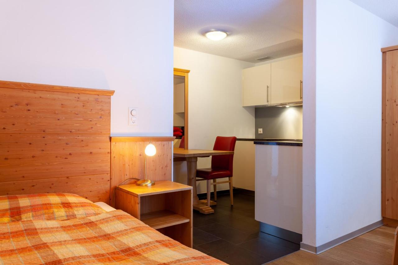 Jägerhof Serviced Apartements Zermatt Exterior foto